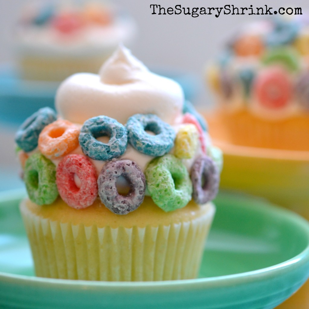 fruit loop cupcake 330 insta